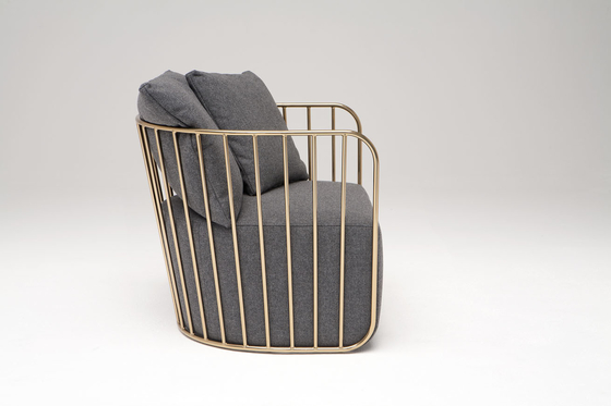 Porcellana Sedia di velo delle spose di progettazione di fase, sedia di salotto del metallo del sofà di 2 Seater con il cuscino fornitore
