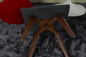 Vetroresina di forma del mestolo che pranza le gambe di legno su posteriori della sedia per il salone fornitore